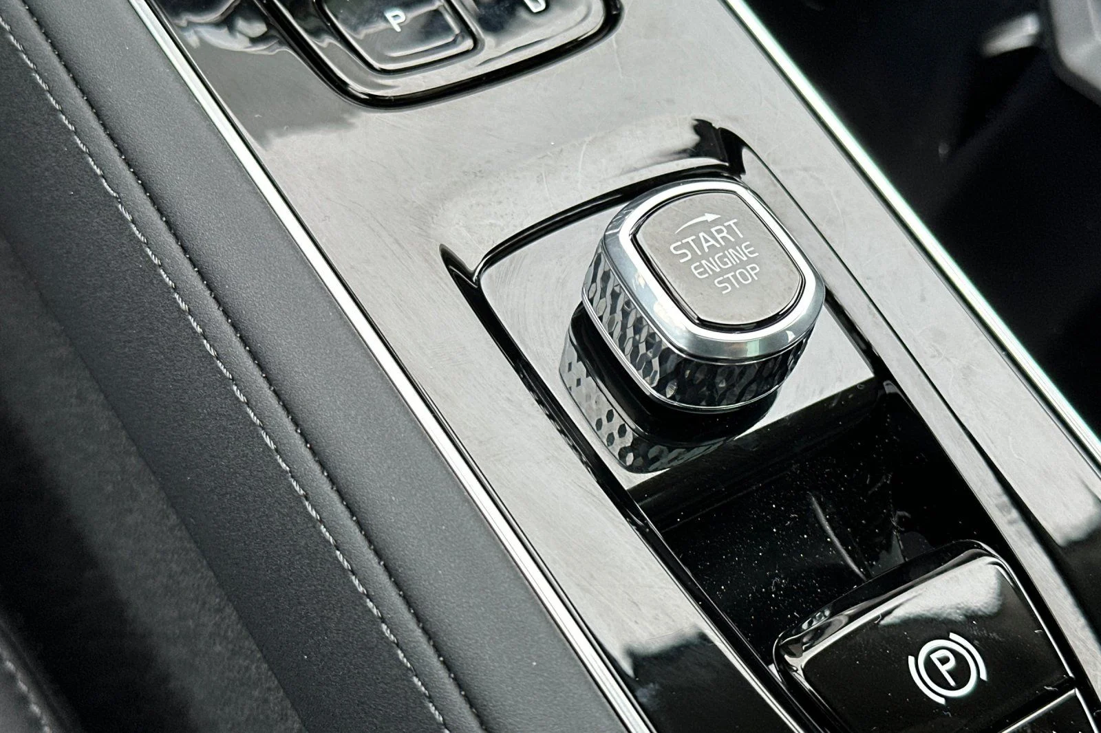 New 2026 Gray Volvo T8 Plus image 22
