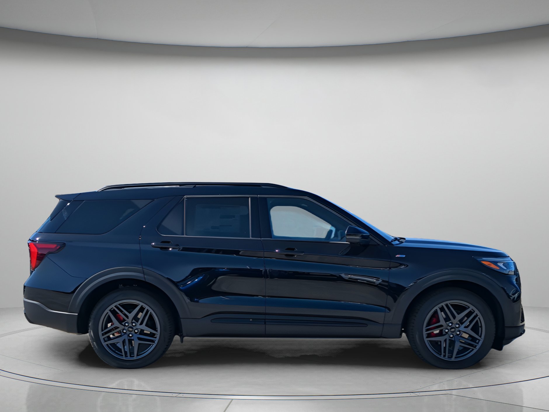New 2026 Agate Black Metallic Ford ST-Line image 36