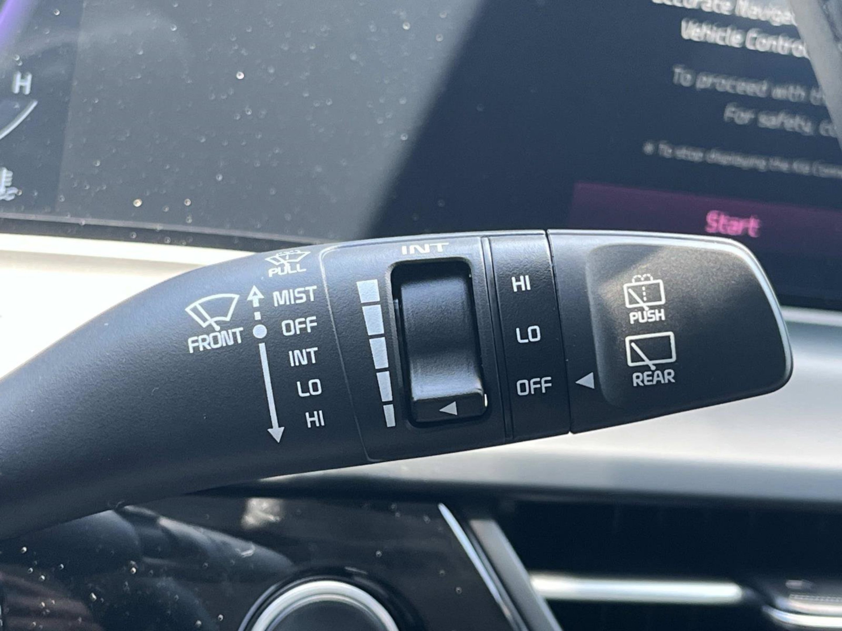 New 2026 Snow White Pearl Kia S image 29