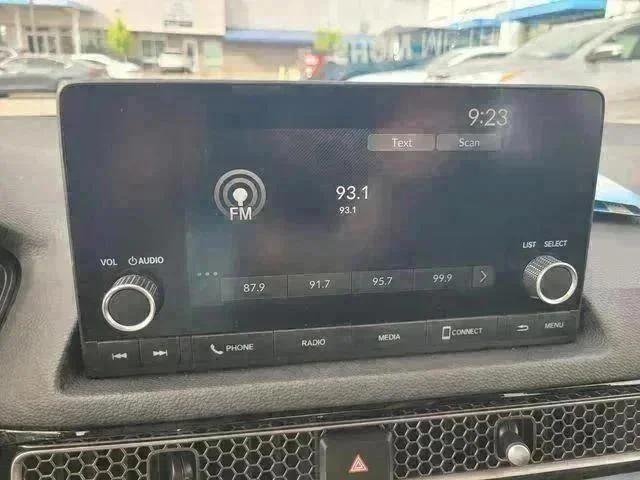 Used 2024  Honda LX image 23