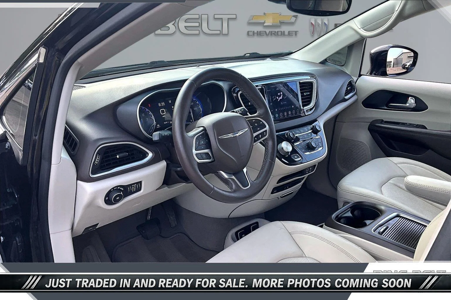 Used 2020 Brilliant Black Crystal Pearlcoat Chrysler Touring L Plus image 12