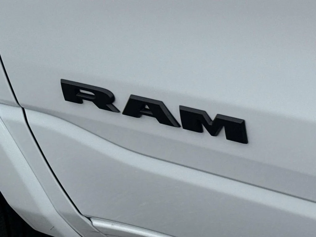 New 2026 Bright White Clear-Coat Exterior Paint RAM Big Horn/Lone Star image 7