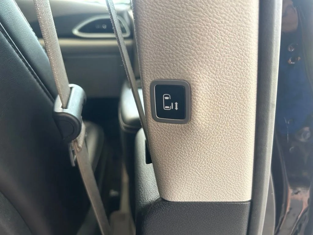 Used 2024 Black Chrysler Touring L image 27
