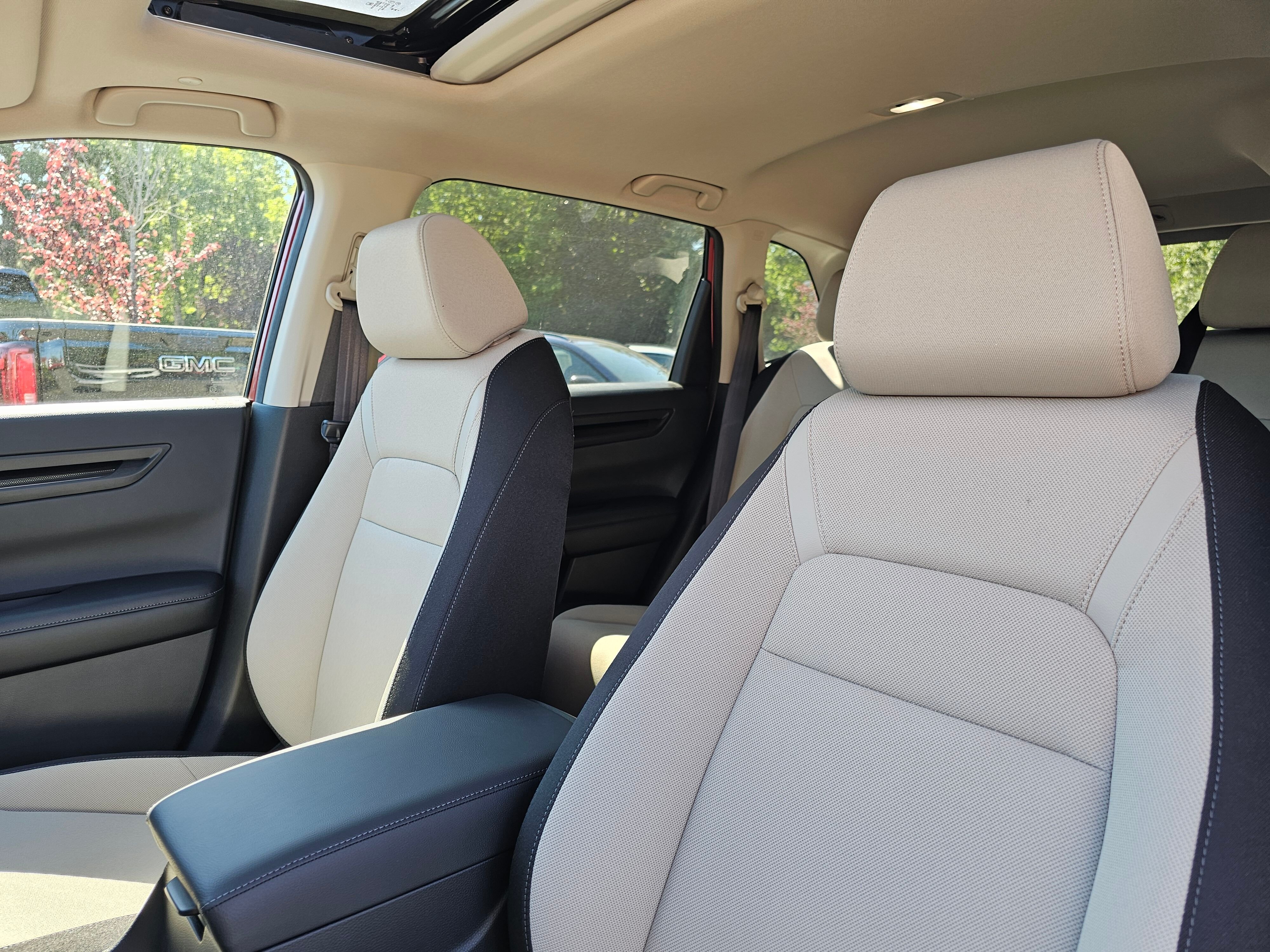 2025 Honda CR-V EX - Photo 23