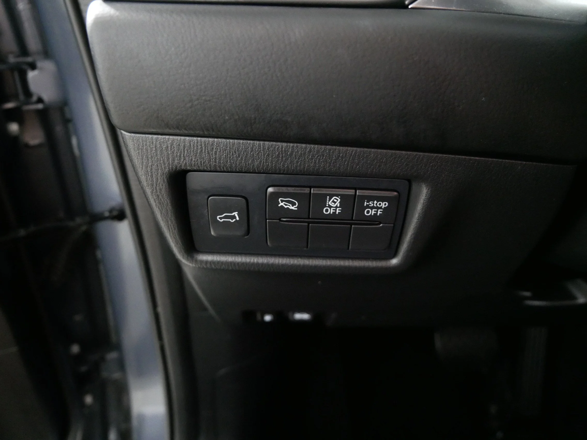 Used 2024 Polymetal Gray Metallic Mazda 2.5 S Carbon Edition image 26