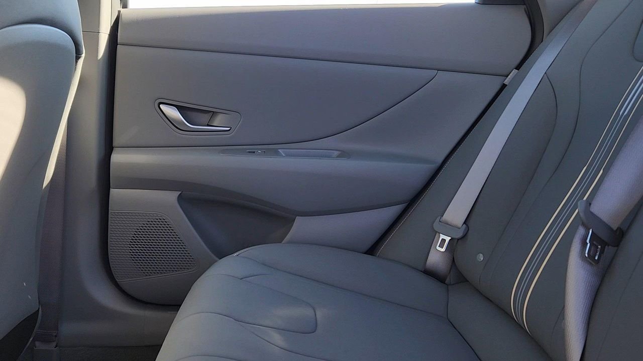 New 2026 Amazon Gray Hyundai SEL Sport image 15