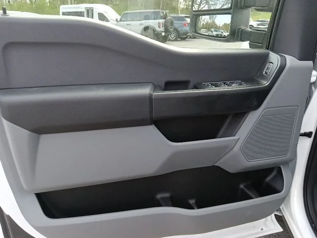 New 2026 Oxford White Ford F-250® XL image 11