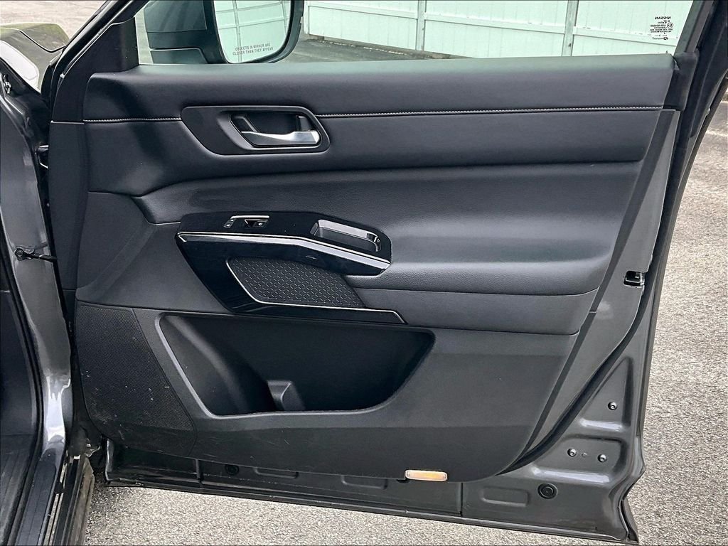Used 2022 Gun Metallic Nissan SV image 12