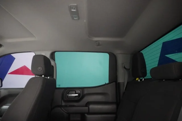 Used 2022 WHITE Chevrolet Custom image 19