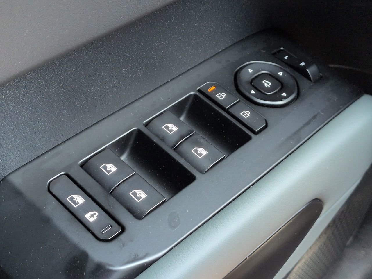 New 2027 Ebony Black Kia X-LINE SX image 25