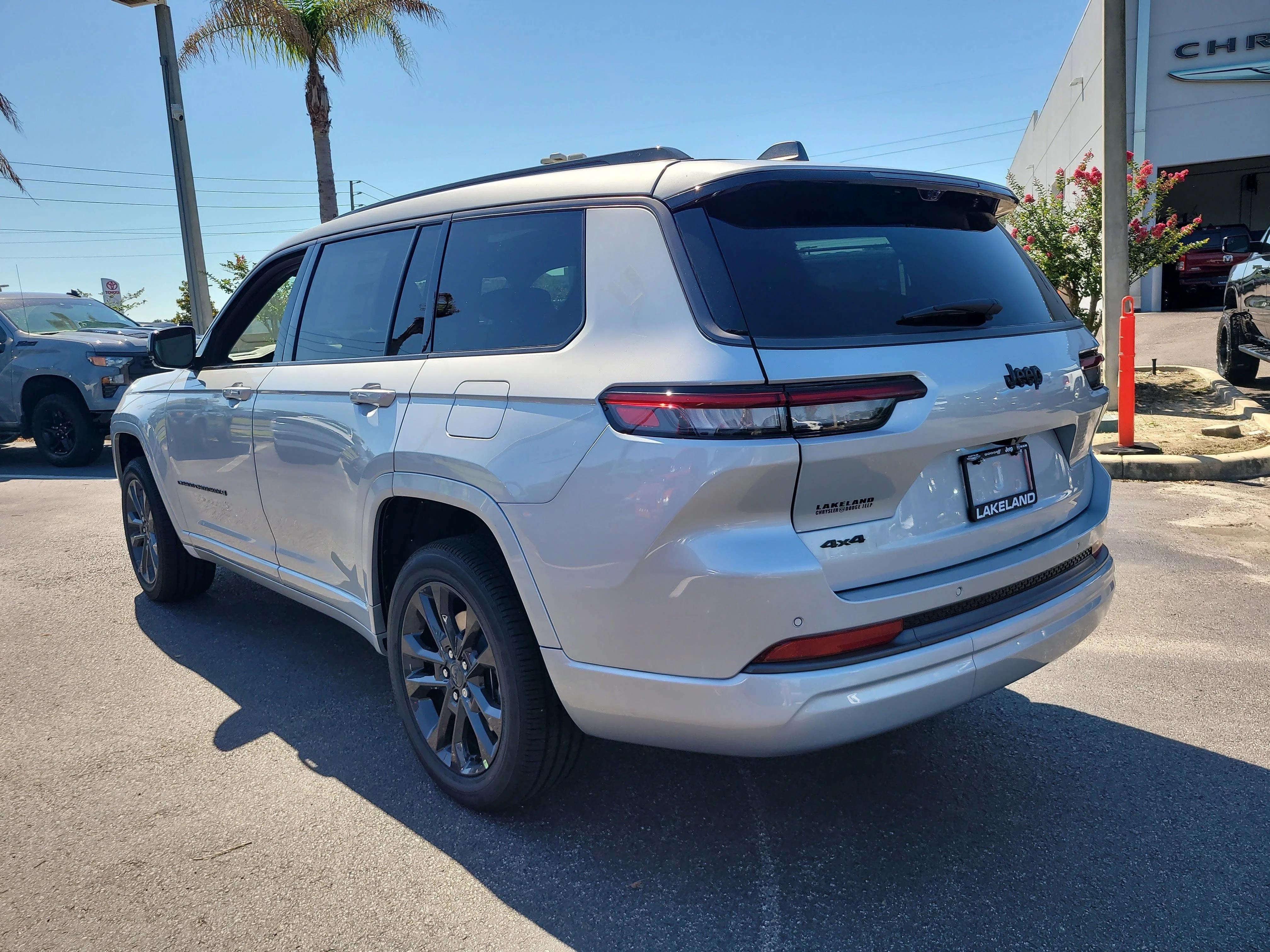 New 2026 Silver Zynith Jeep Limited Reserve image 8