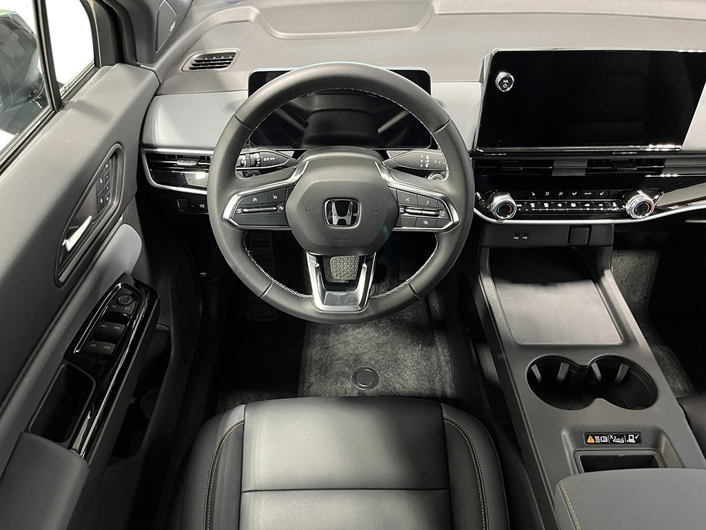 New 2026 Frostline White Pearl Honda Touring image 10