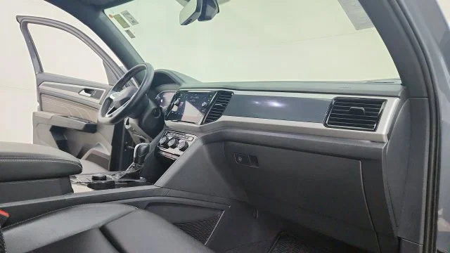 Used 2023 Gray Volkswagen 3.6L V6 SEL image 21