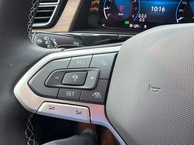 New 2026 Black Volkswagen 2.0T SE w/Technology image 22