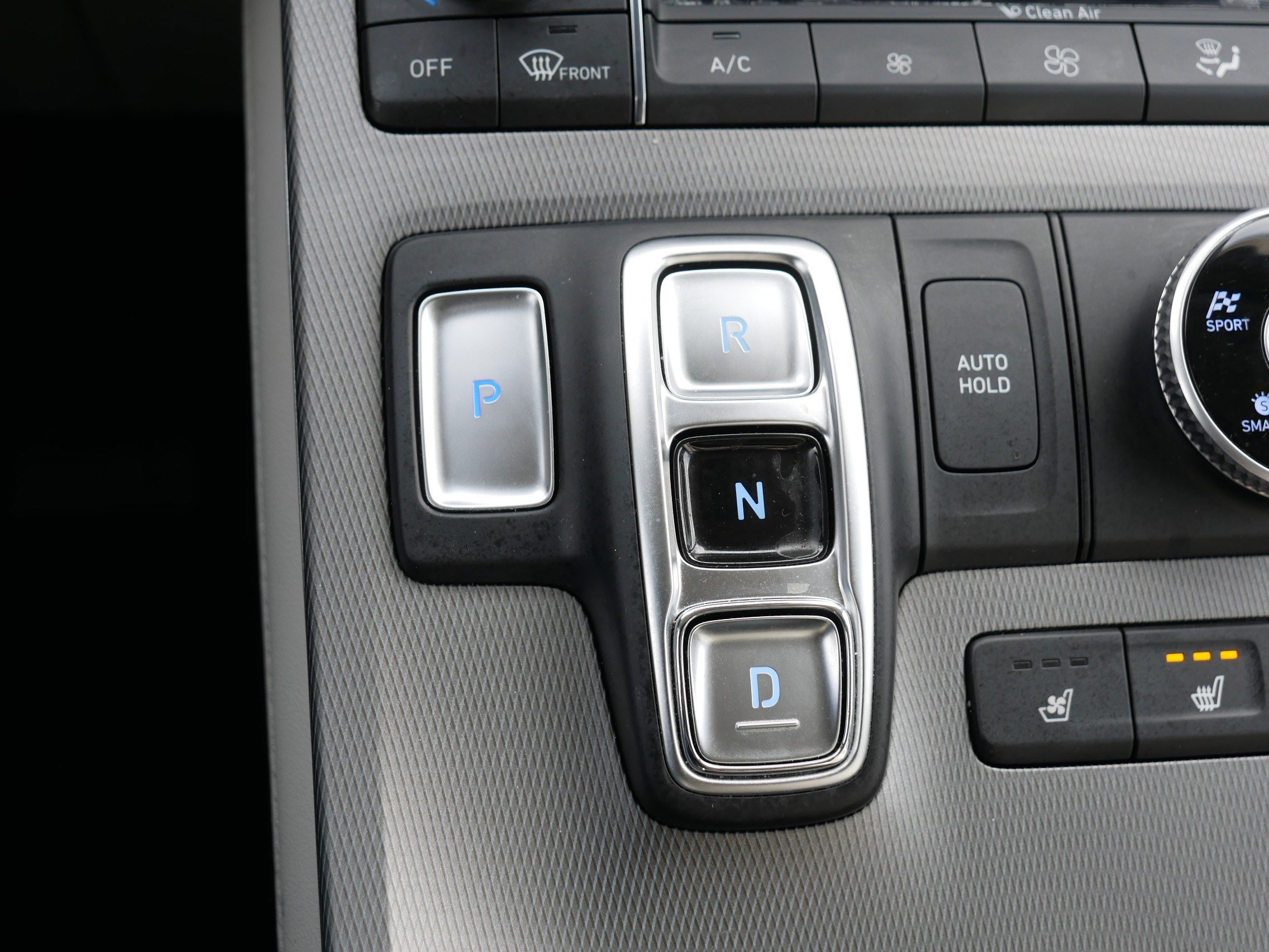 Certified Used 2021 Hyper White Hyundai Limited image 24