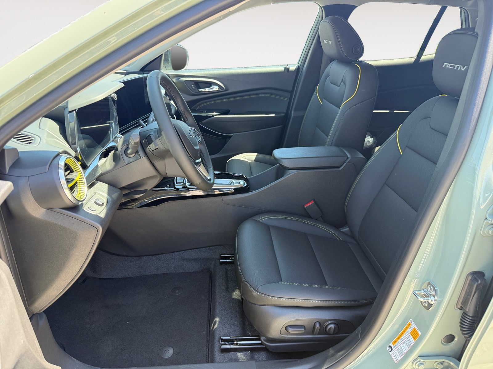 2026 Chevrolet Trax Activ - Photo 10