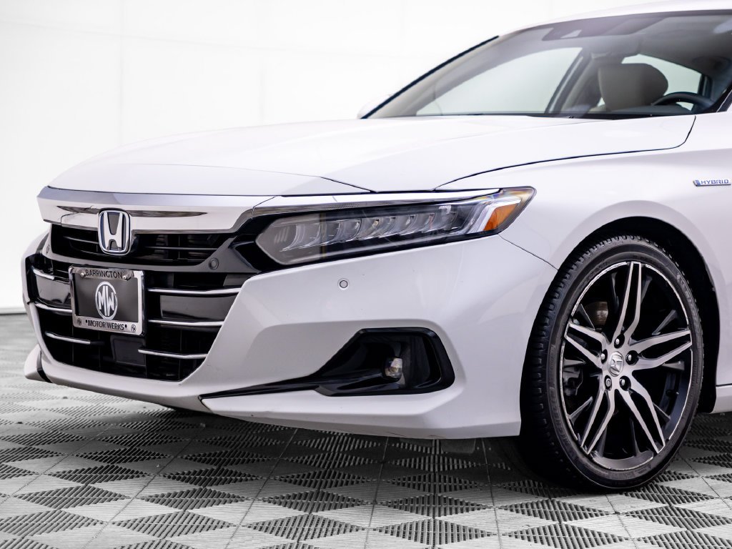 Certified Used 2022 Platinum White Pearl Honda Touring image 39