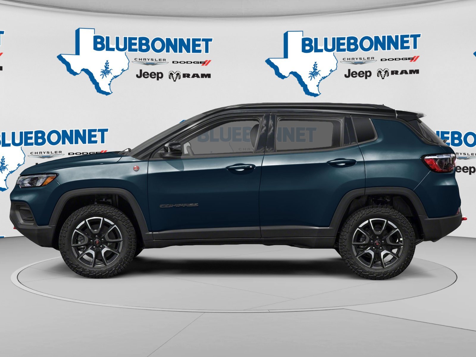 New 2026 Fathom Blue Pearl-Coat Exterior Paint Jeep Trailhawk image 5