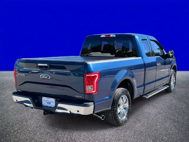 Used 2015 Blue Ford XLT image 3