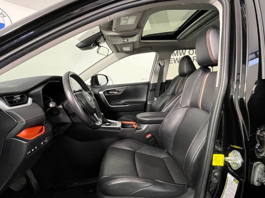 Used 2019 Black Toyota Adventure image 22
