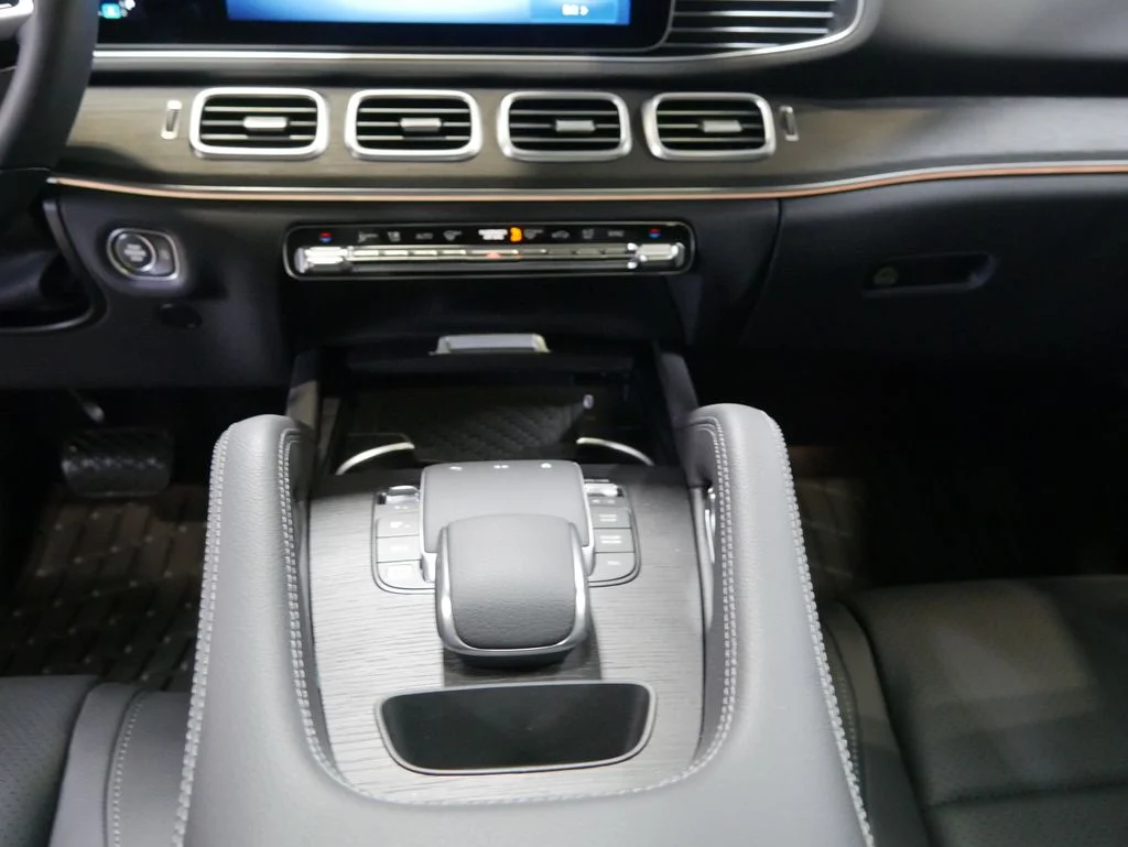 Used 2026 Black Mercedes-Benz GLE 350 image 27