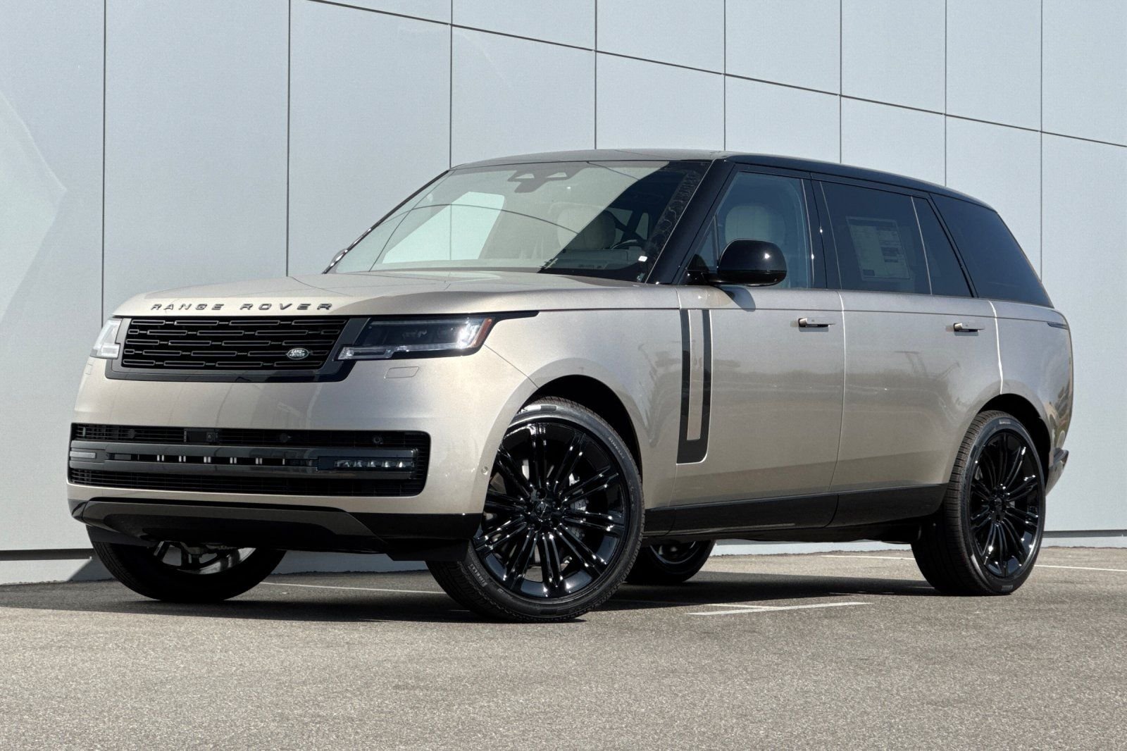 New 2026 Batumi Gold Land Rover SE image 1