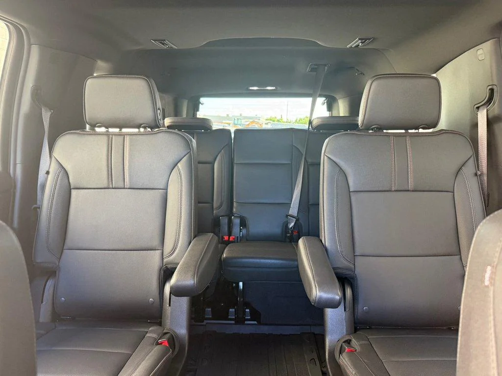 2024 Chevrolet Suburban RST - Photo 26