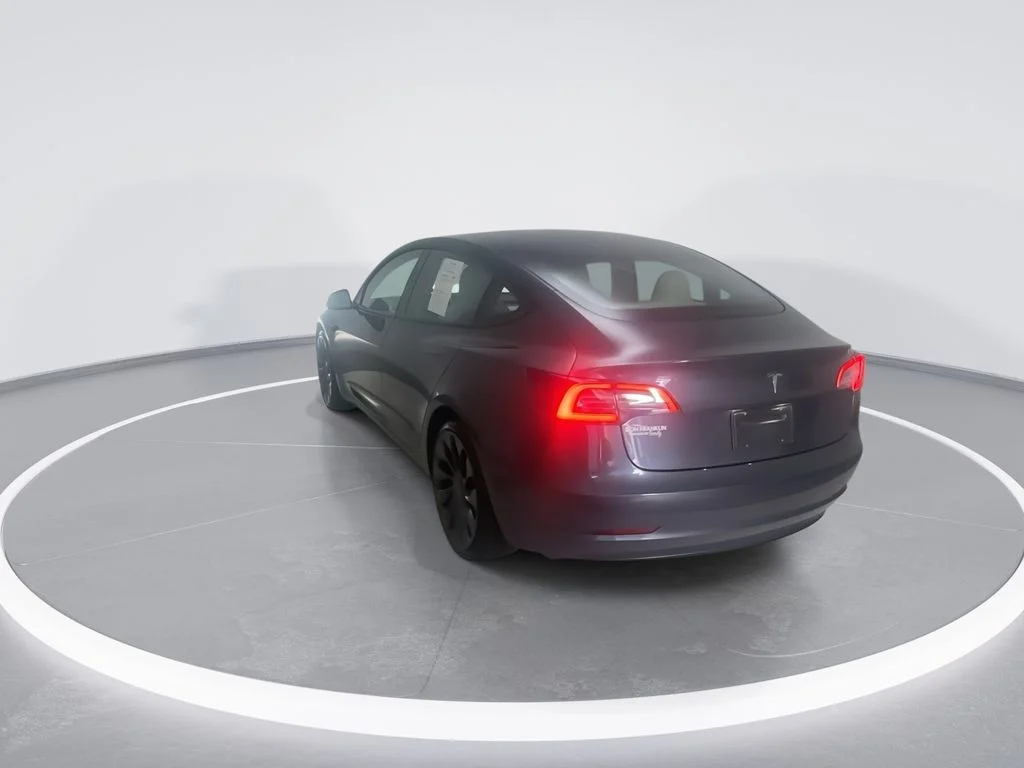 Used 2021  Tesla Performance image 8