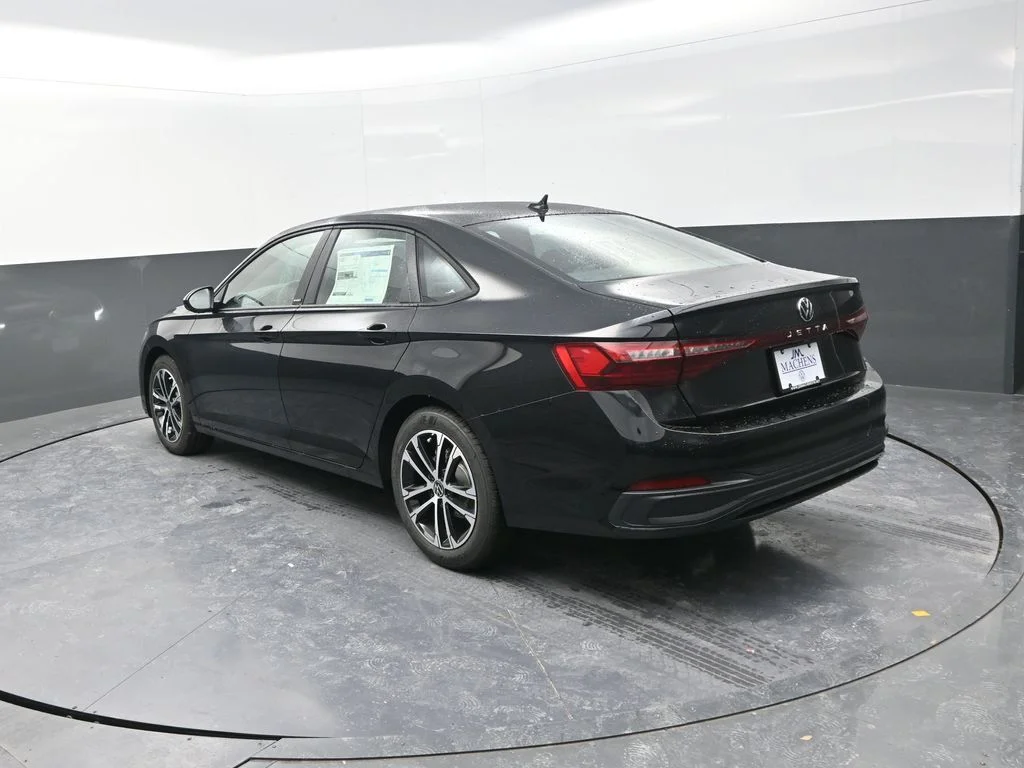 New 2026  Volkswagen 1.5T Sport image 8