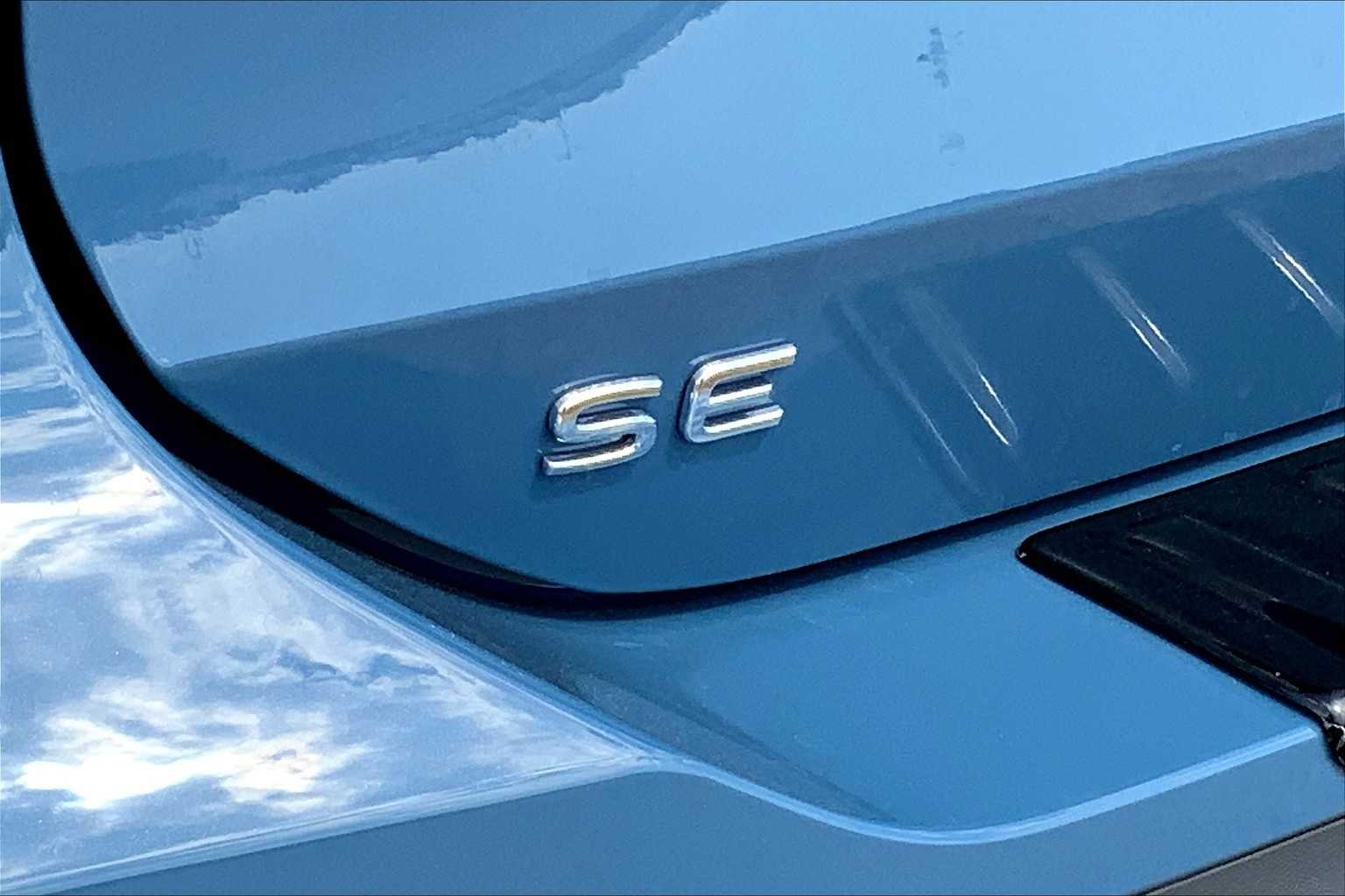 2025 Volkswagen Tiguan SE - Photo 15