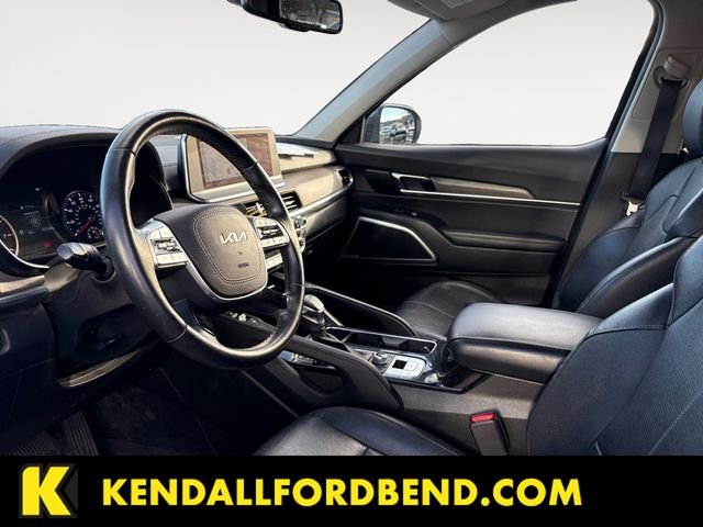 Used 2022 Gray Kia EX image 9