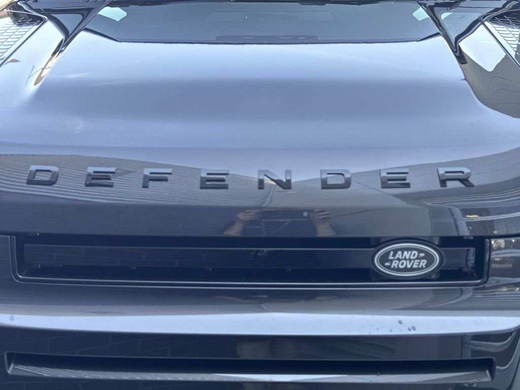New 2026 Carpathian Grey Land Rover S image 9