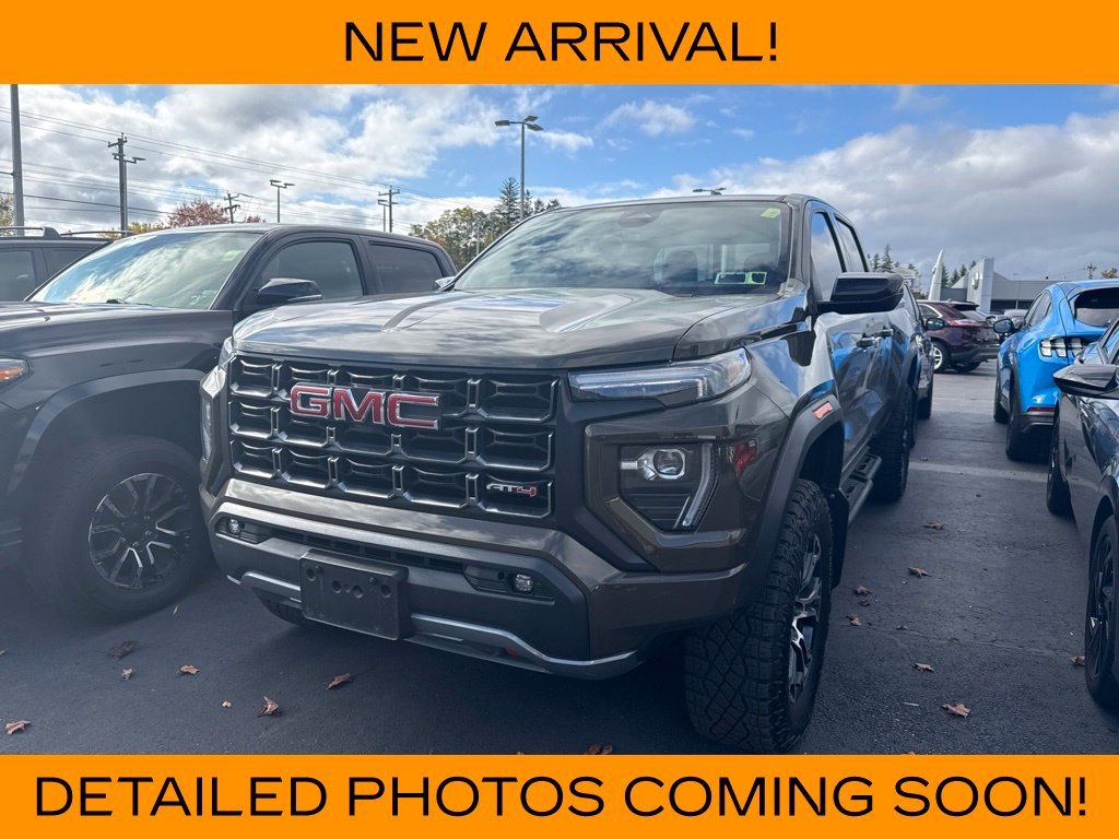 2023 GMC Canyon AT4