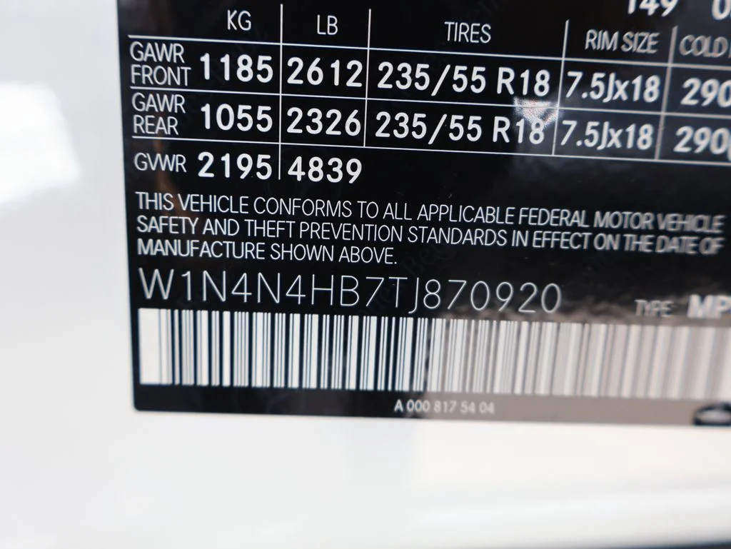 New 2026 Polar White Mercedes-Benz GLA 250 image 39