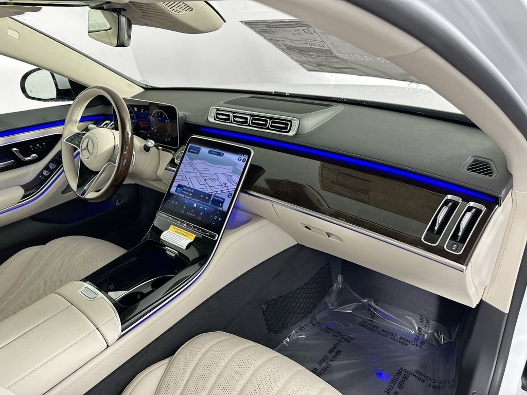 New 2026 MANUFAKTUR Moonlight White Metallic Mercedes-Benz S 500 image 65