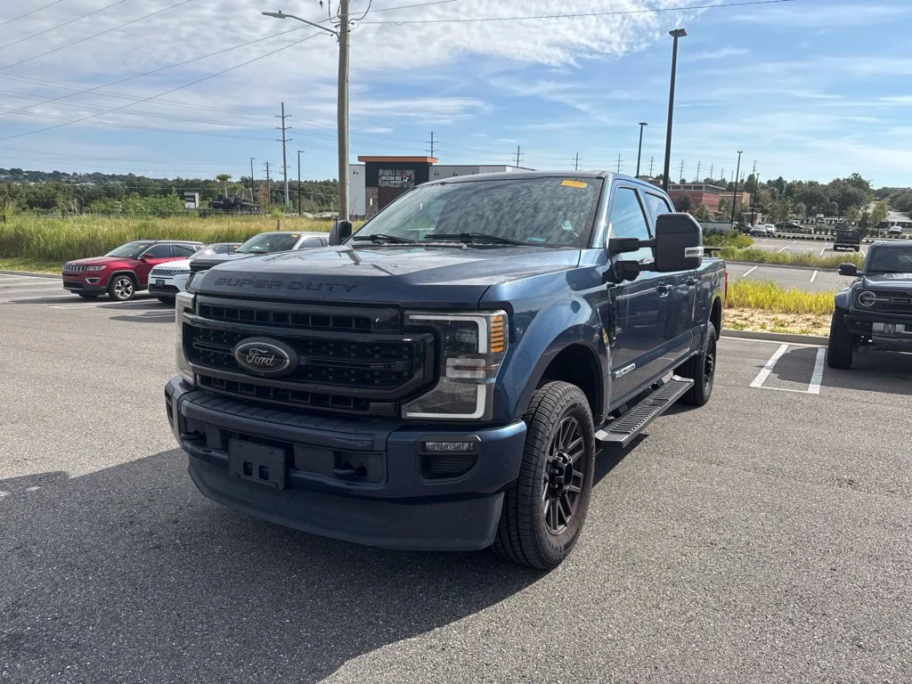 Used 2020 Blue Ford Lariat image 5