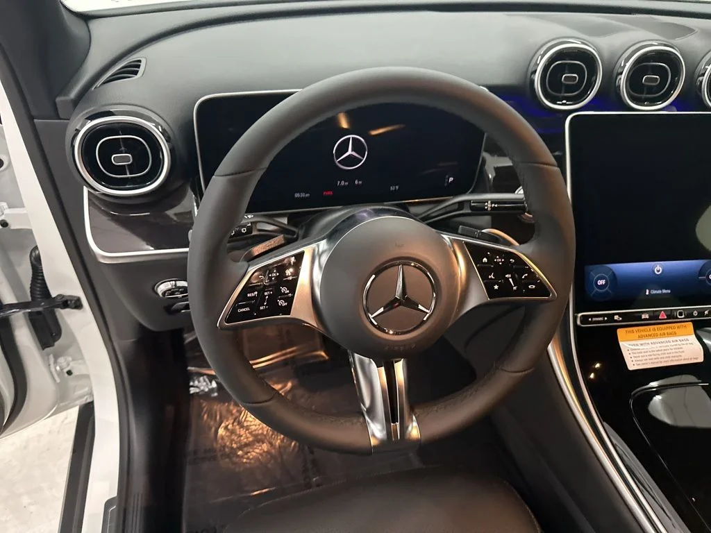 Used 2026 White Mercedes-Benz GLC 300 image 10