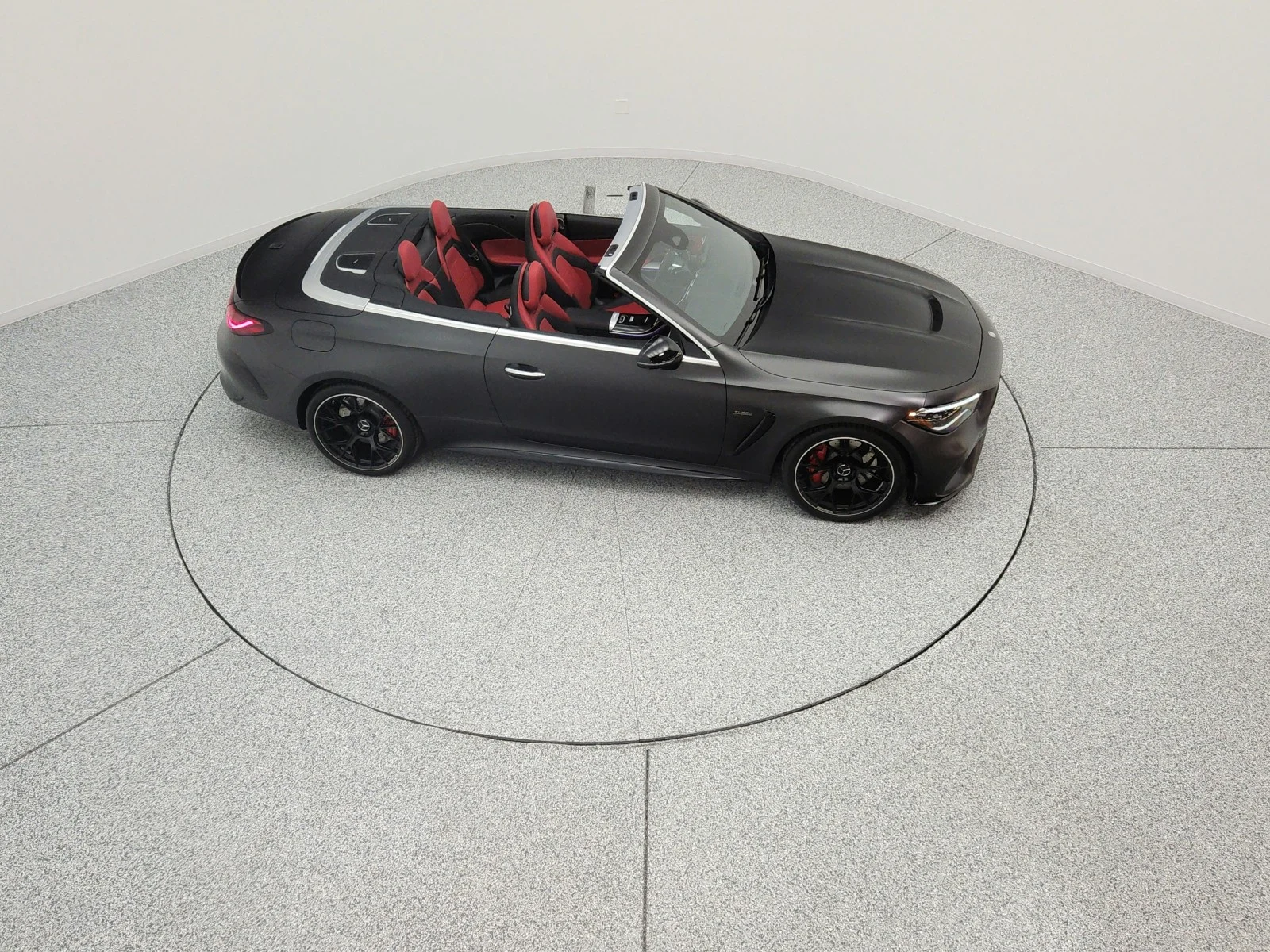 Certified Used 2026 MANUFAKTUR Graphite Grey Magno Mercedes-Benz AMG® CLE 53 4MATIC+ Cabriolet image 12