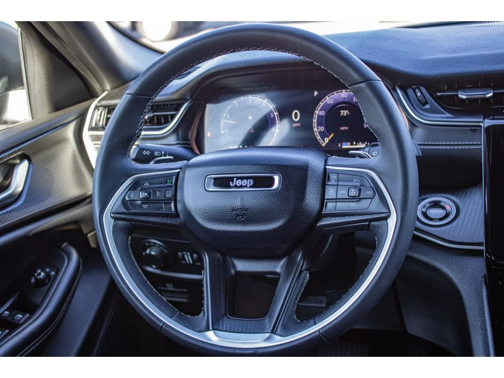 Used 2024 Baltic Gray Metallic Clearcoat Jeep Laredo X image 36