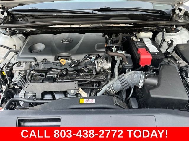 Used 2022 White Toyota SE image 35