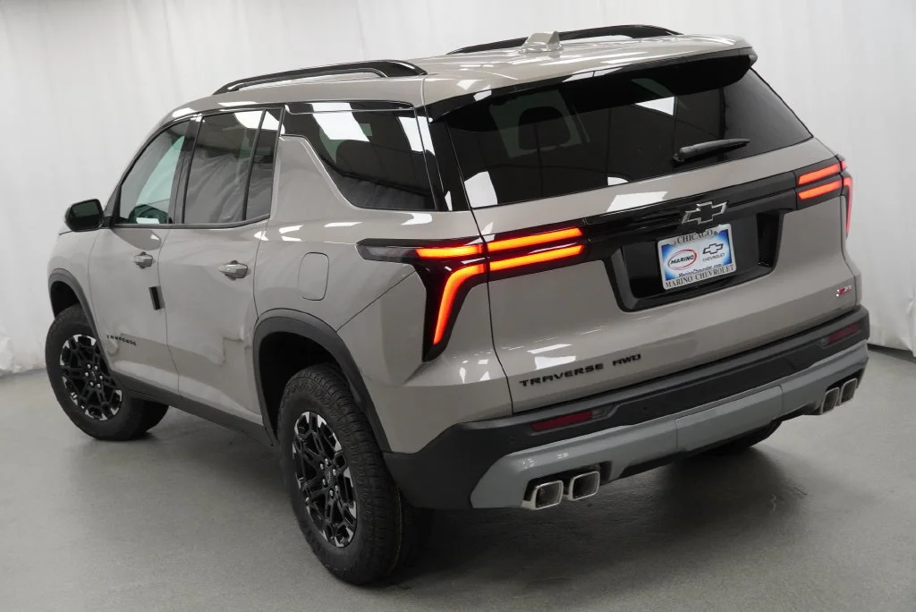 2027 Chevrolet Traverse Z71 - Photo 36