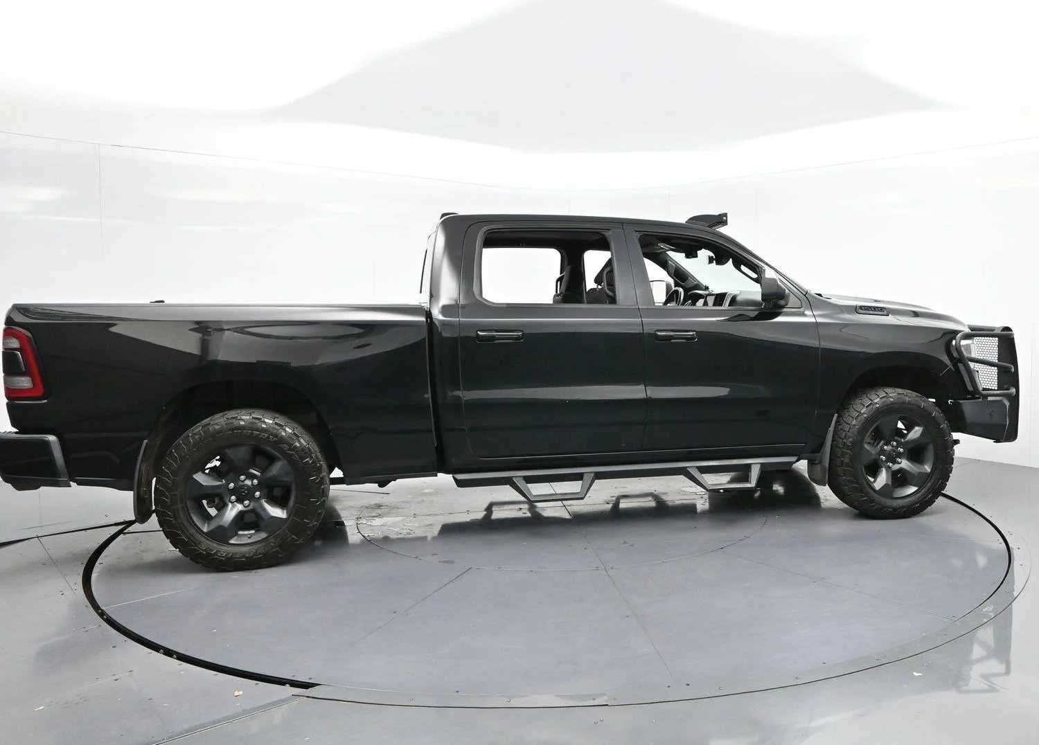Used 2019 Diamond Black Crystal Pearlcoat Ram Big Horn/Lone Star image 8