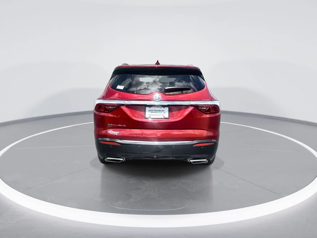 Used 2023 Red Buick Essence image 3