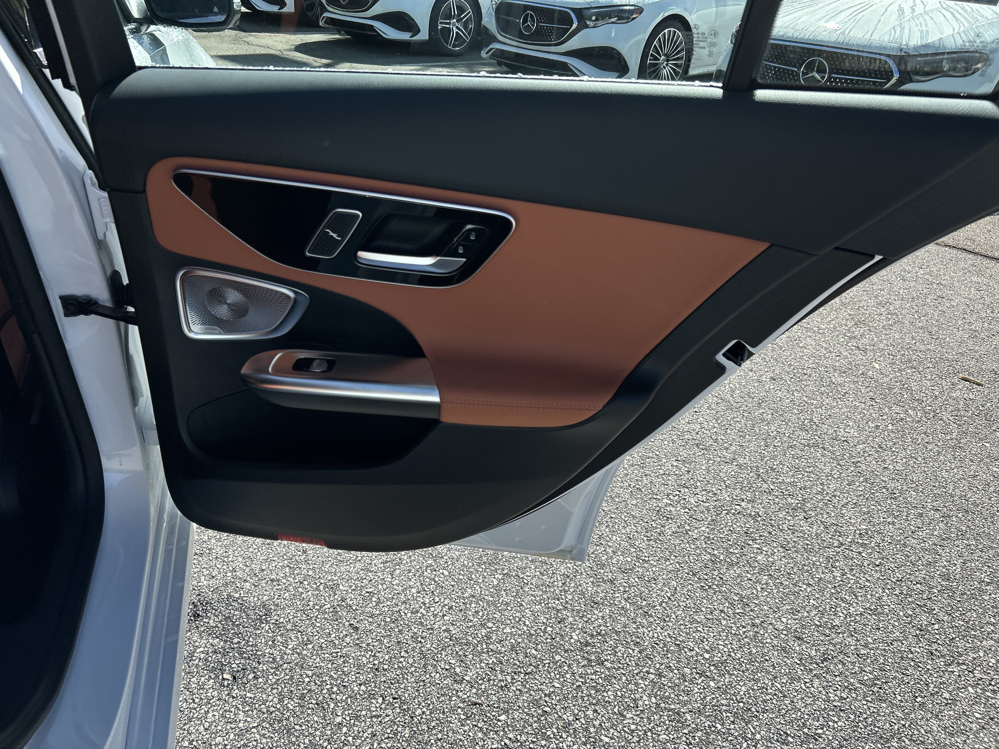 New 2026 MANUFAKTUR Moonlight White Metallic Mercedes-Benz C 300 Sedan image 38