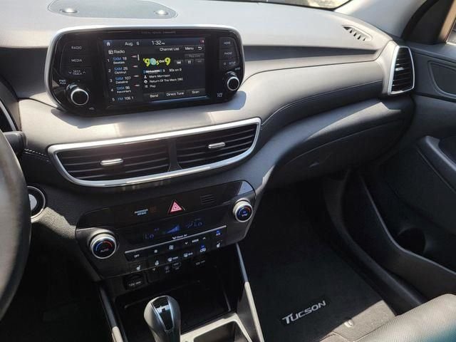 Used 2021 Silver Hyundai Limited image 23