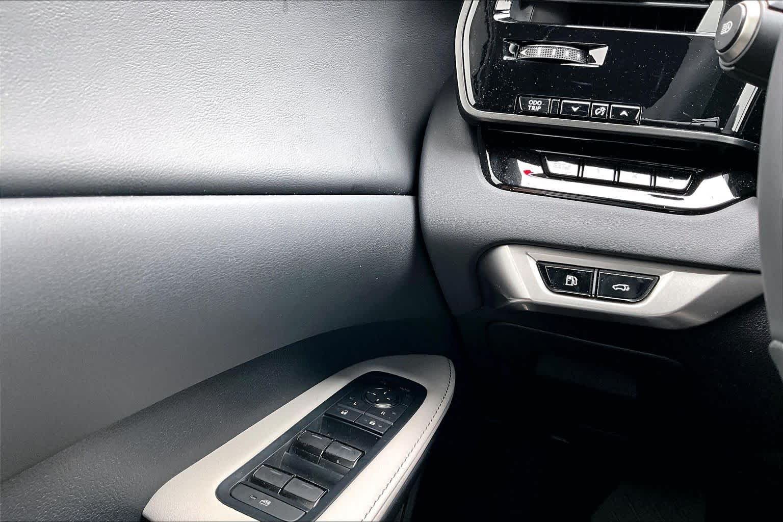 Used 2026 Iridium Lexus F SPORT Design image 36