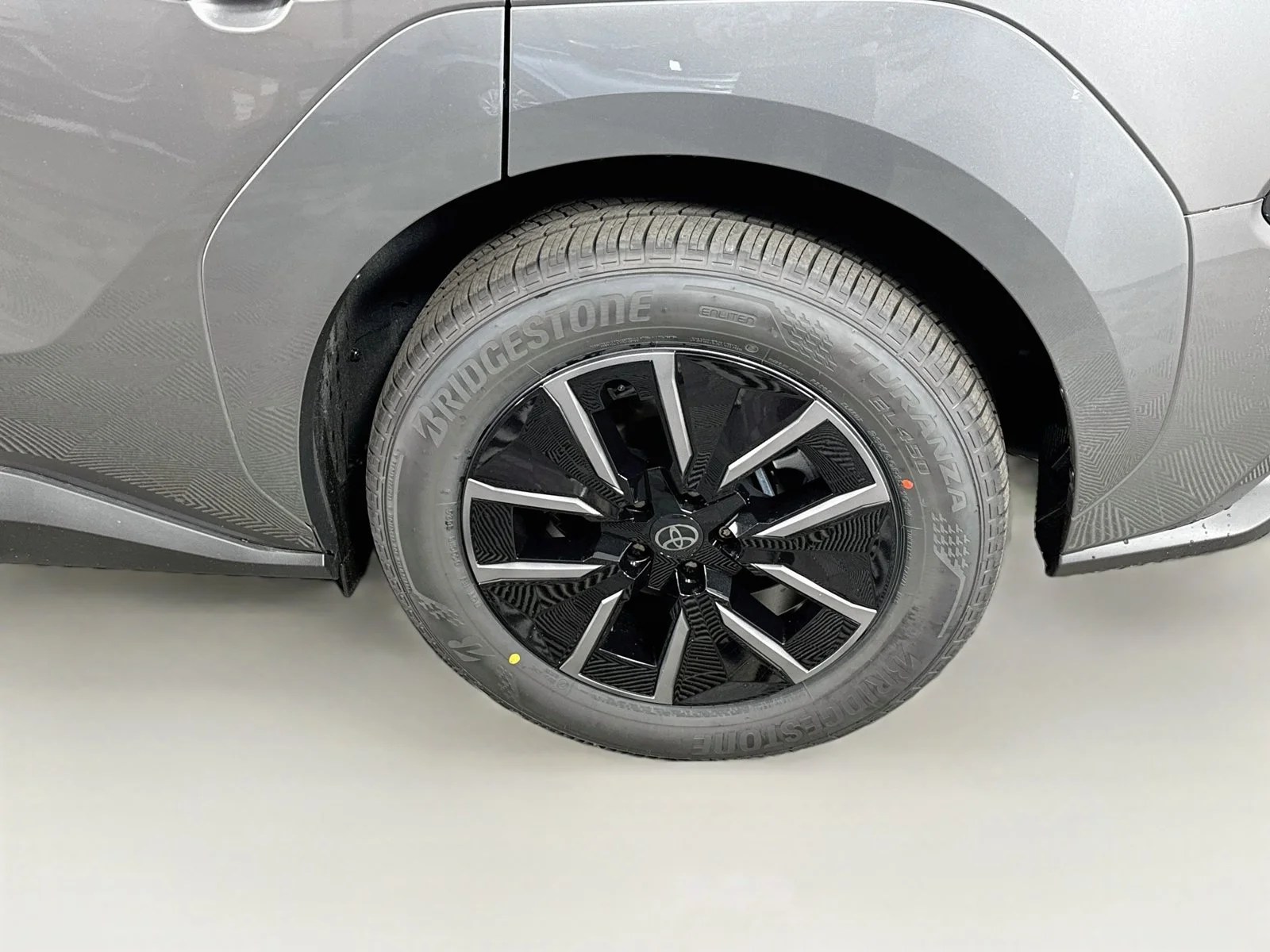 New 2027 Heavy Metal <sup>1</sup> Toyota  XLE image 19