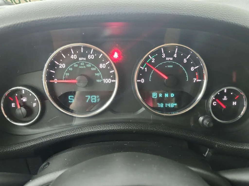 Certified Used 2017 White Jeep Unlimited Sahara image 25