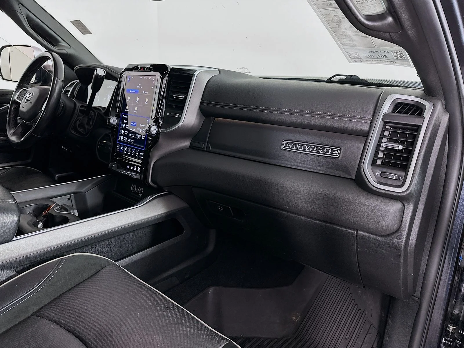 Used 2020 Maximum Steel Metallic Clearcoat Ram Laramie image 32