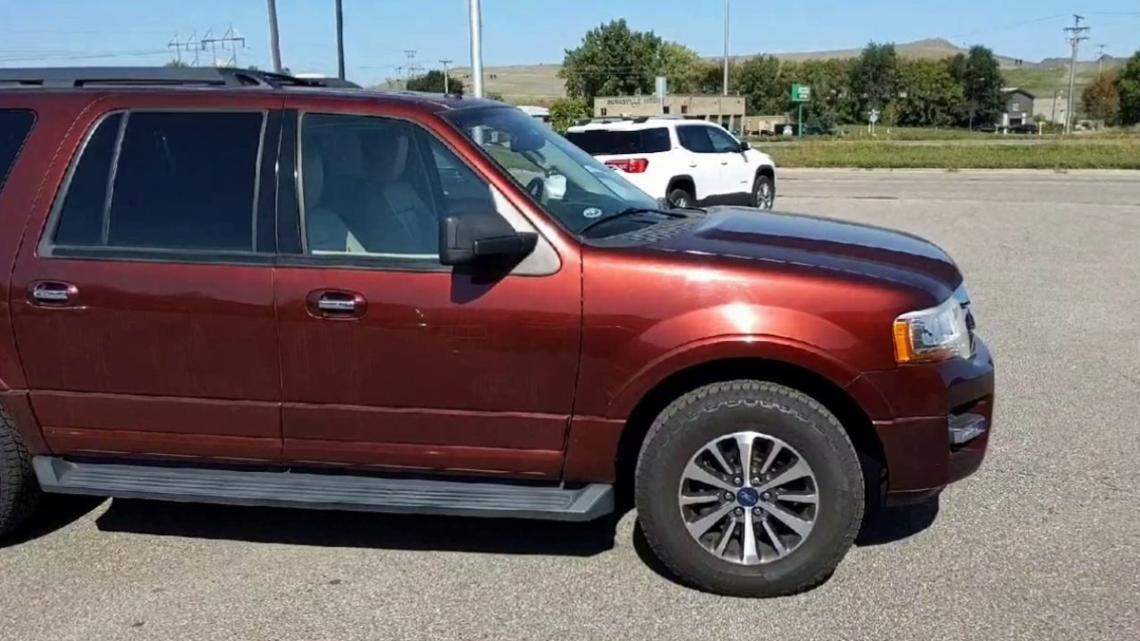 2017 Ford Expedition EL XLT photo 3